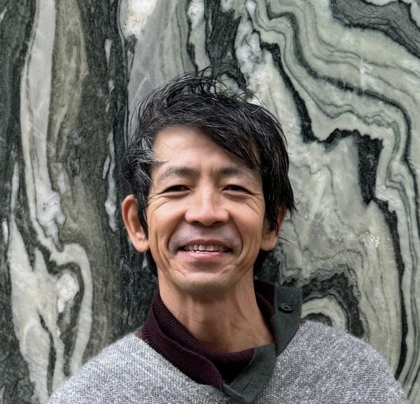 塚本由晴